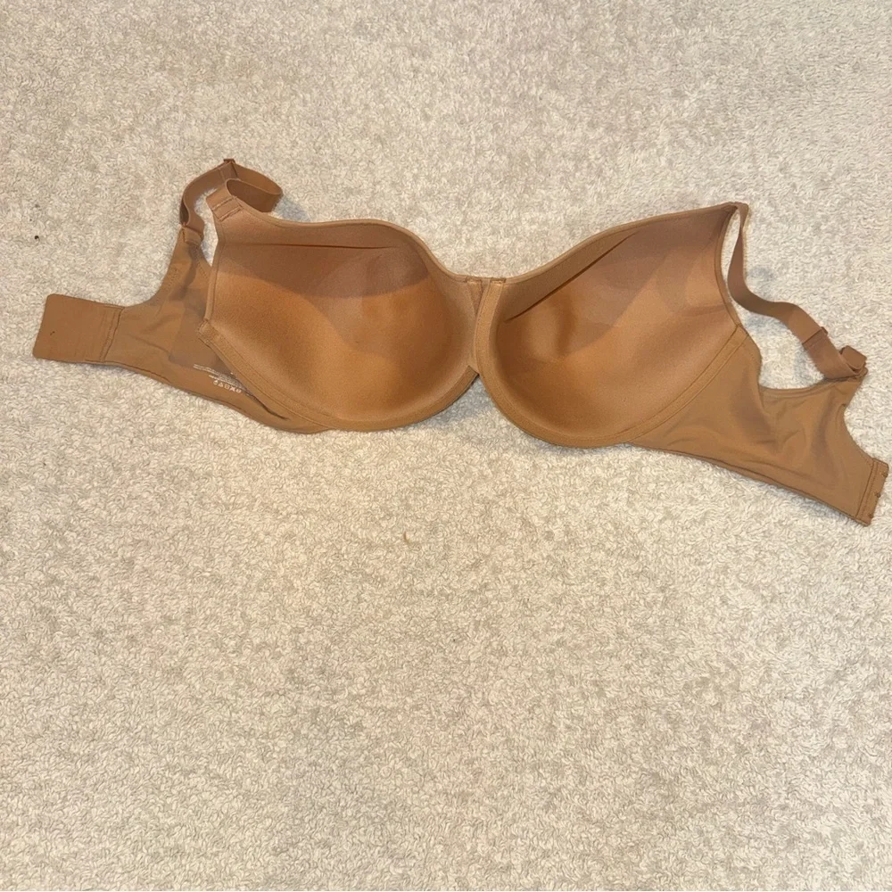SKIMS Light Brown Seamless T-Shirt Bra 38DDDD